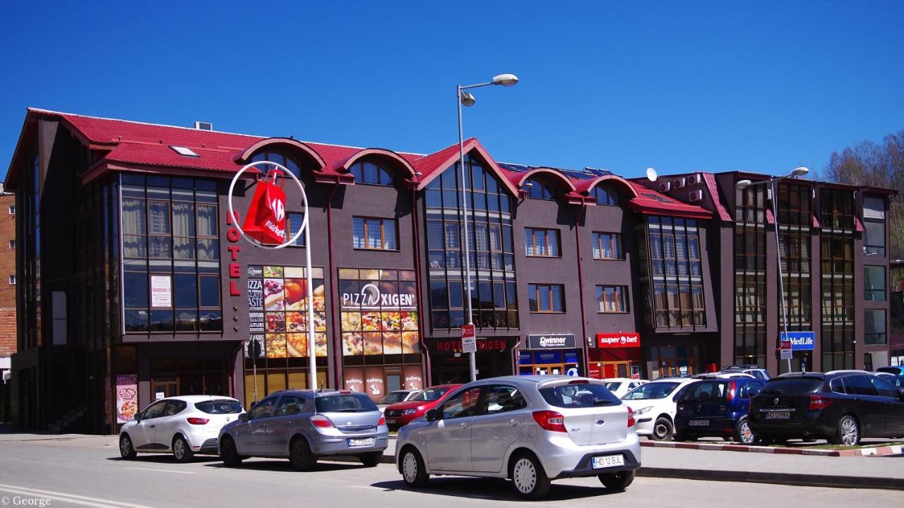 Hotel Oxigen Petroşani Exteriör bild