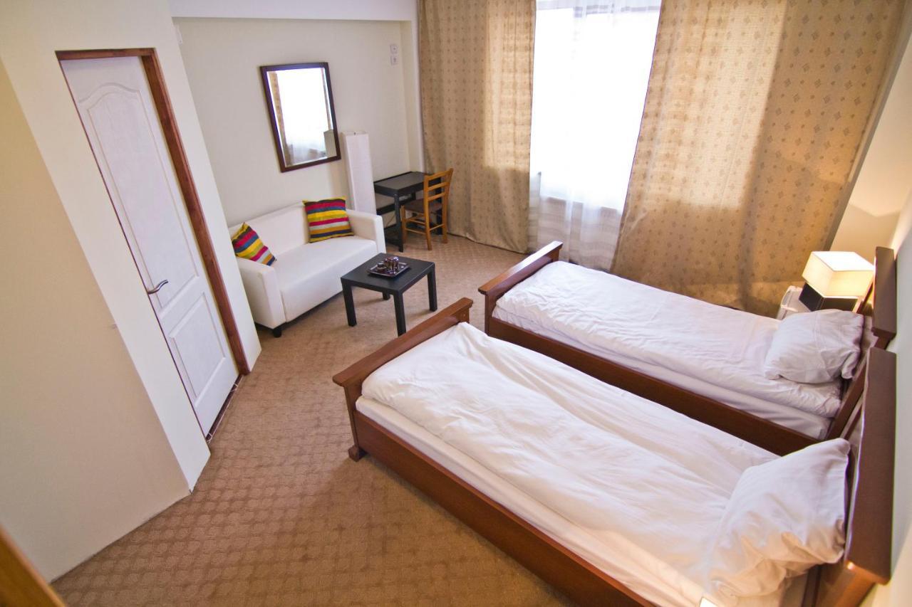 Hotel Oxigen Petroşani Rum bild