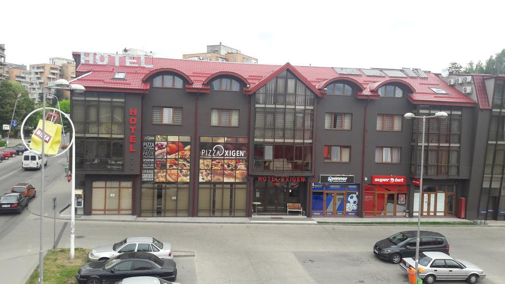 Hotel Oxigen Petroşani Exteriör bild